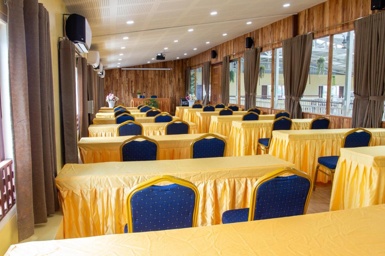 Nonnee Lampang Hotel Exterior foto